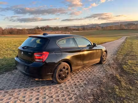 BMW Série 1 114i 1.6 102