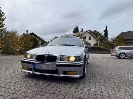 BMW Série 3 316 1.6 102