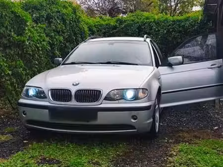 BMW Série 3 318i 143