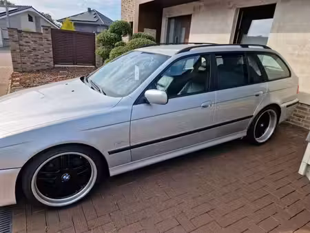 BMW Série 5 520i 2.2 170
