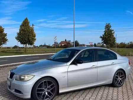 BMW Série 3 320i 2.0 150