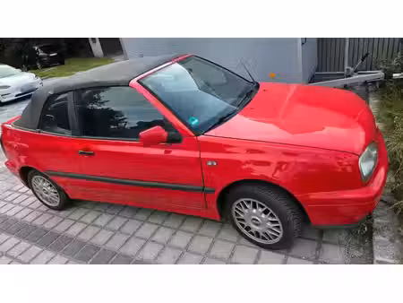 Volkswagen Golf 1.8 90