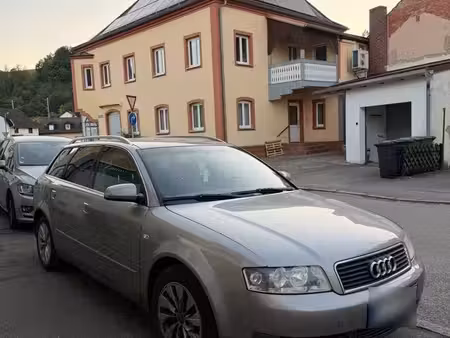 Audi A4 1.9