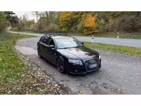 Audi A4 2.0 S line