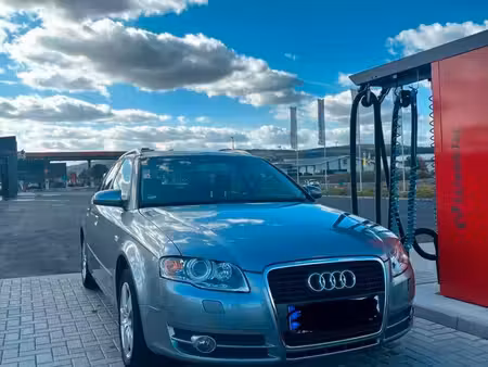 Audi A4 2.0 130