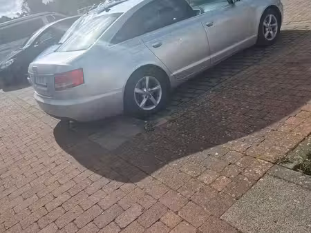 Audi A6 quattro