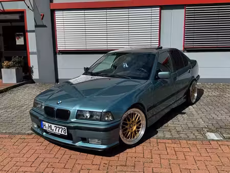 BMW Série 3 328i 2.8 193