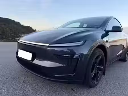 Tesla Model Y Grande Autonomie