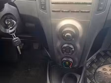 Toyota Yaris 1.0 VVT-i 69