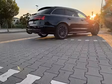Audi A6 quattro