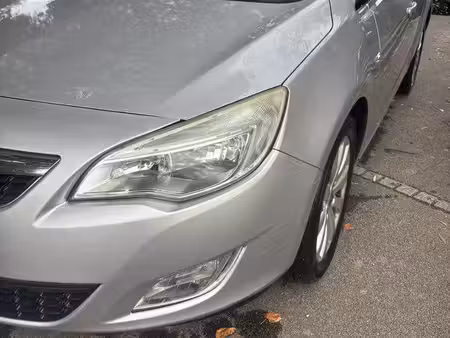 Opel Astra 1.2 90