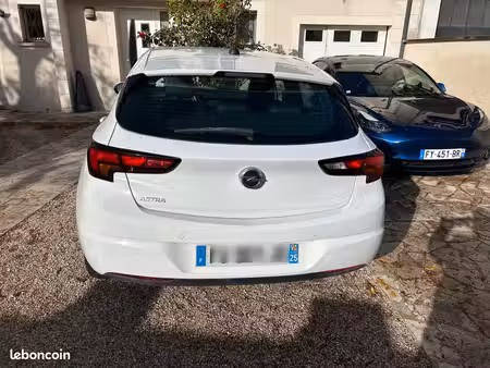 Opel Astra 1.5 122
