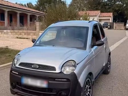 Microcar MGO 