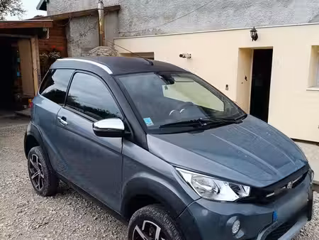 Aixam Crossover 