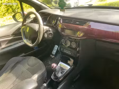 DS 3 1.6 HDi 90
