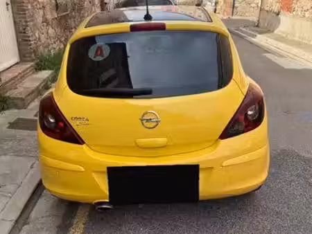 Opel Corsa 1.4 100