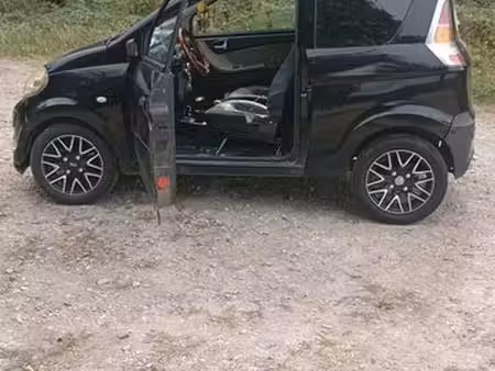 Microcar MGO 