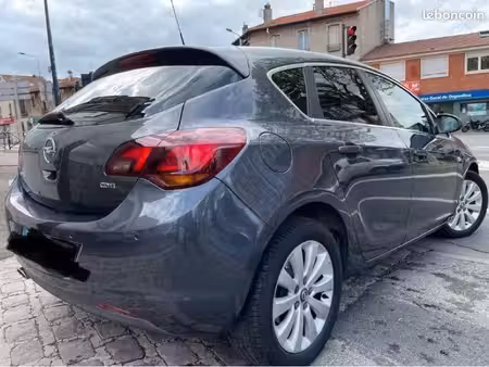 Opel Astra 2.0 160