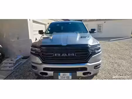 Dodge RAM 1500 V8 5.7