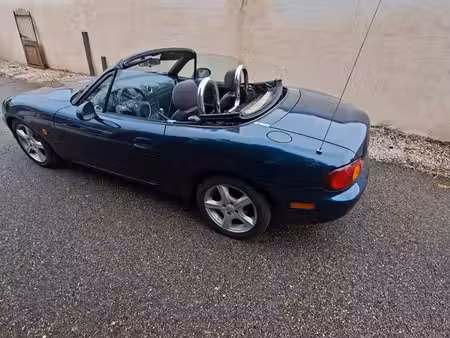 Mazda MX5 1.6 110
