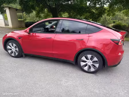 Tesla Model Y Grande Autonomie 275