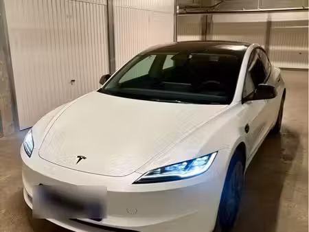 Tesla Model 3 Standard Plus 275