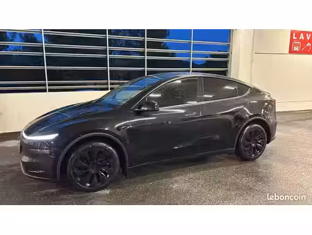Tesla Model Y Grande Autonomie