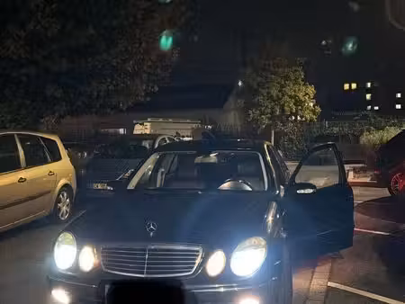 Mercedes-Benz Classe E E 220 2.1 150 Avantgarde