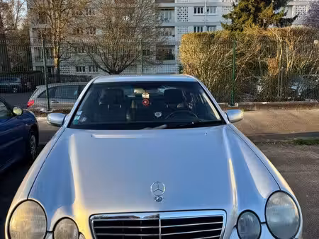 Mercedes-Benz Classe E E 220 2.1 143
