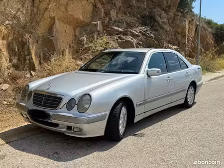 Mercedes-Benz Classe E E 200 2.1 115