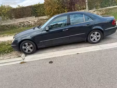 Mercedes-Benz Classe E E 220 2.1 136