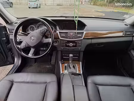 Mercedes-Benz Classe E 2.1 136