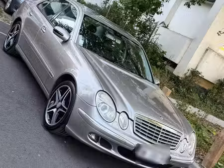 Mercedes-Benz Classe E E 320