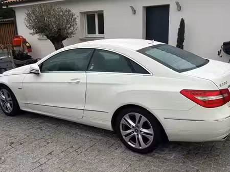 Mercedes-Benz Classe E E 220 2.1 CDI 170