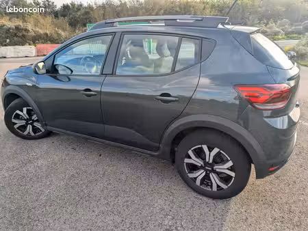 Dacia Sandero 1.0 100