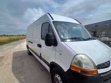 Renault Master 2.5 dCi 120