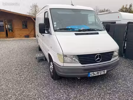Mercedes-Benz Sprinter 2.9 122