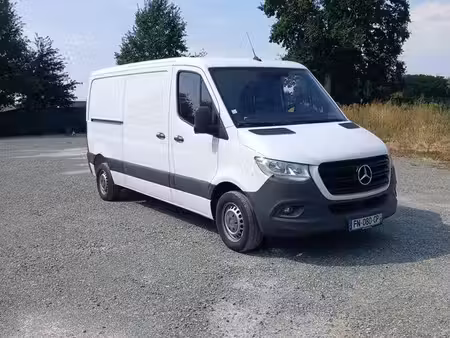 Mercedes-Benz Sprinter 211 2.1 114