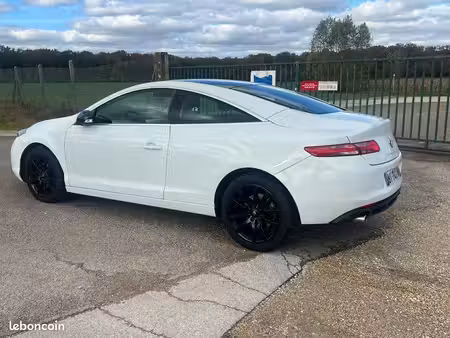 Renault Laguna Coupe 2.0 dCi 150