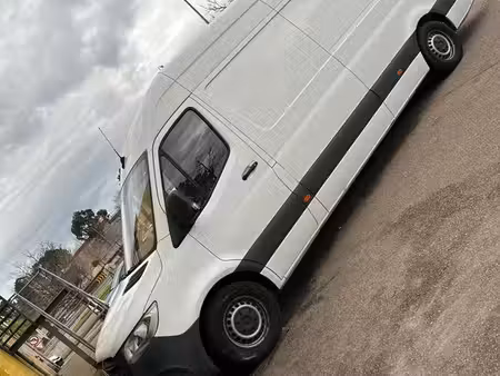 Mercedes-Benz Sprinter 143