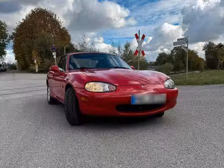 Mazda MX5 1.6 110