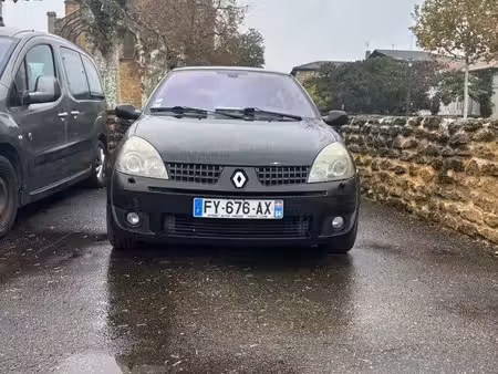 Renault Clio RS 2.0 182