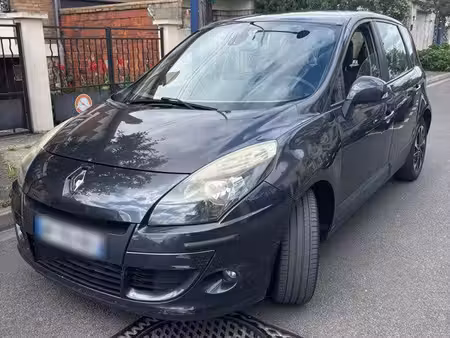 Renault Scénic 1.9 dCi 130 TomTom