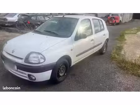 Renault Clio 1.4 73