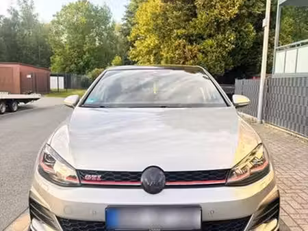 Volkswagen Golf GTI 2.0