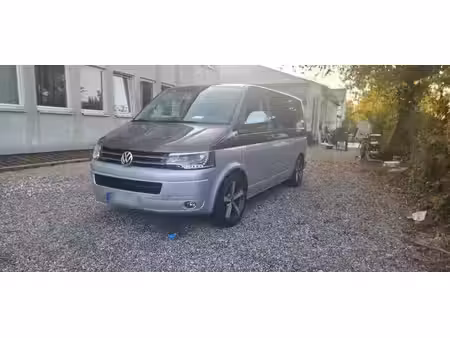 Volkswagen Transporter T5 2.0 TDI