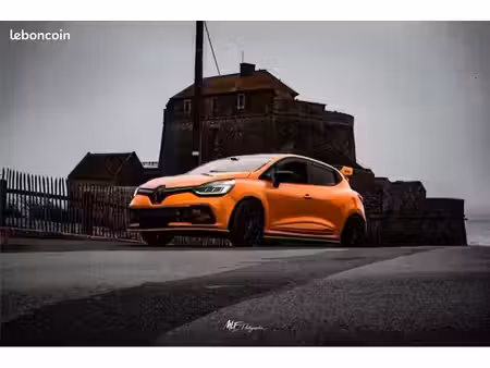 Renault Clio RS 1.6 T 200