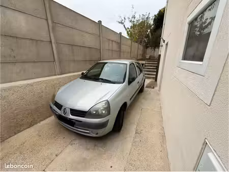 Renault Clio 1.2 75