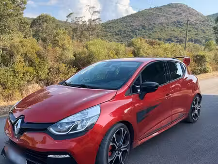 Renault Clio RS Trophy 1.6 T 220