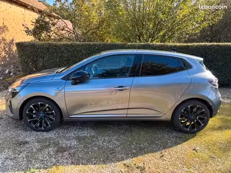 Renault Clio E-Tech 1.6 145
